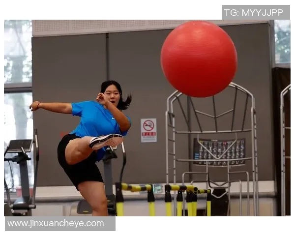 国家田径队引入VR训练系统,助力步伐与节奏训练 国家田径队引入VR训练系统,助力步伐与节奏训练