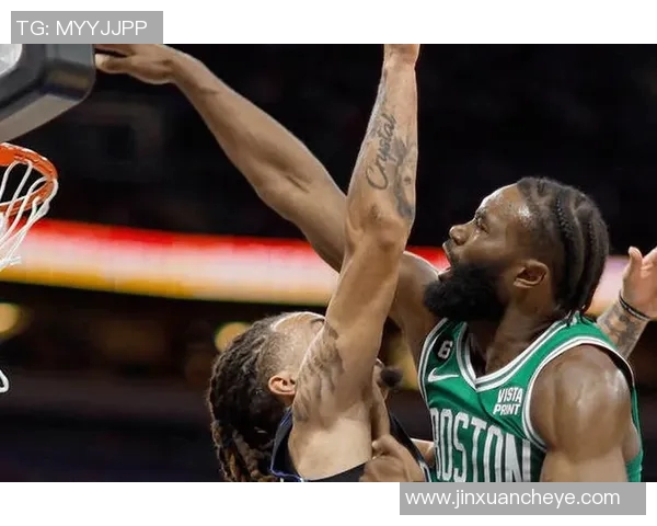 塔图姆因违反规定遭罚款并停赛 赛季前景蒙上阴影 塔图姆因违反规定遭罚款并停赛 赛季前景蒙上阴影